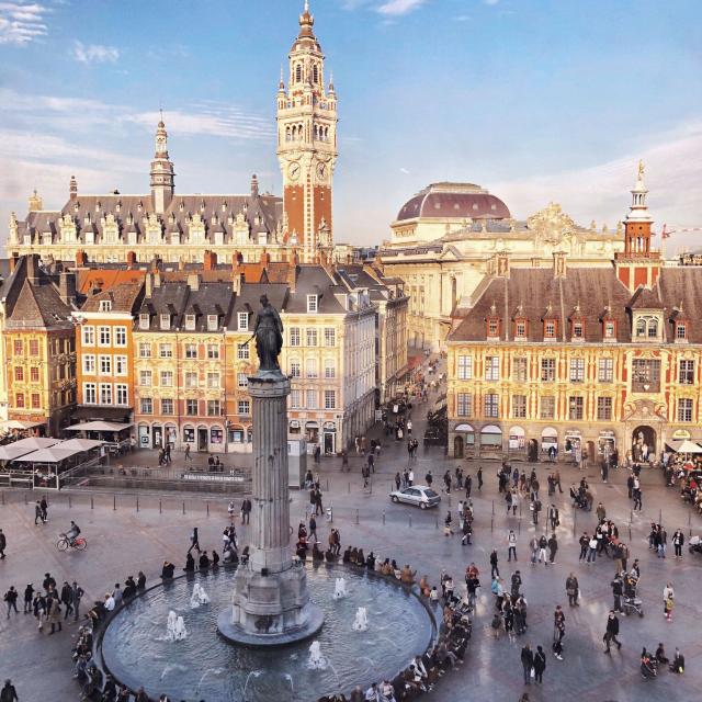 Lille _ Vue de la Grand Place © CRTC Hauts-de-France - Stéphanie Gheearert