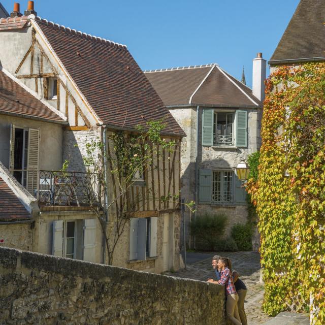 Senlis _ Dans les Ruelles de Senlis © CRTC Hauts-de-France - Xavier Renoux