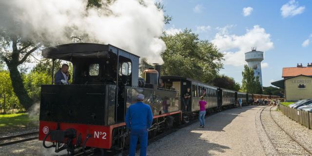 Le Crotoy _ Saint-Valéry-sur-Somme _ Traversée de la Baie de Somme en petit train à vapeur © CRTC Hauts-de-France - Stéphane Bouilland
